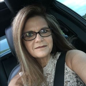 Meet your Posher, Cindy